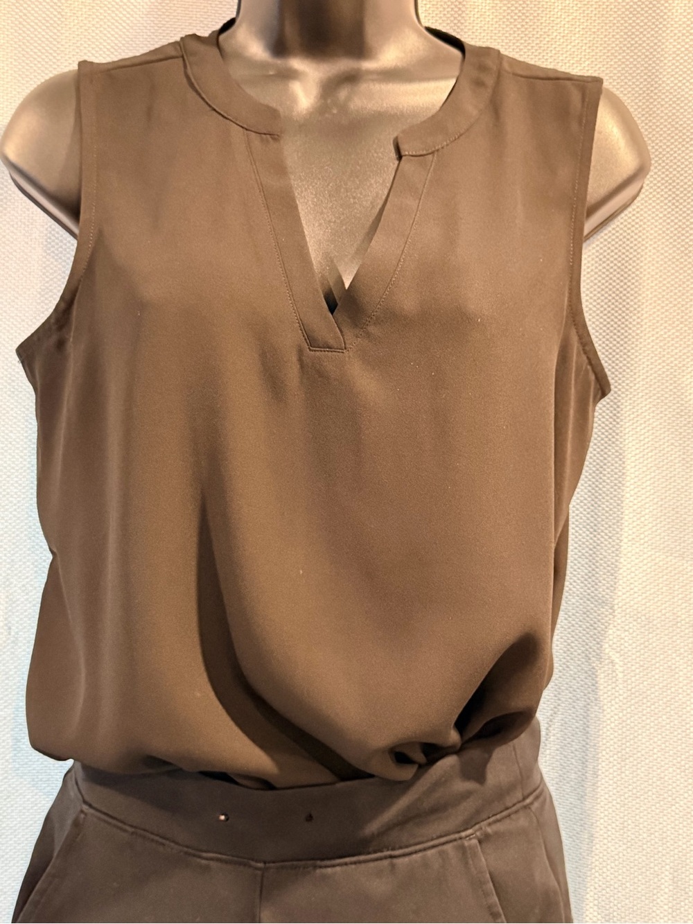 Maurices Sleeveless Split V-Neck Shell Top in Dark Brown